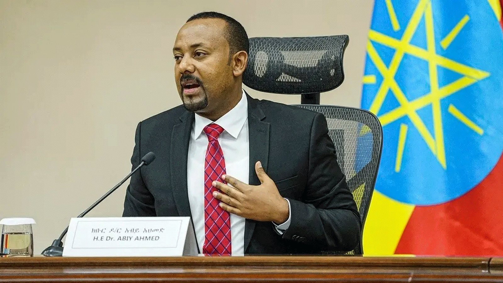 رئيس الوزراء الإثيوبي آبي أحمد يتحدث في مجلس النواب في أديس أبابا، إثيوبيا