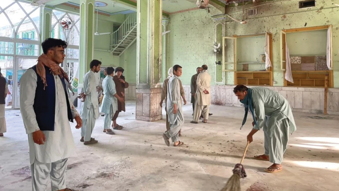 مسجد شيعي في أفغانستان تعرض للتفجير في أكتوبر 2021