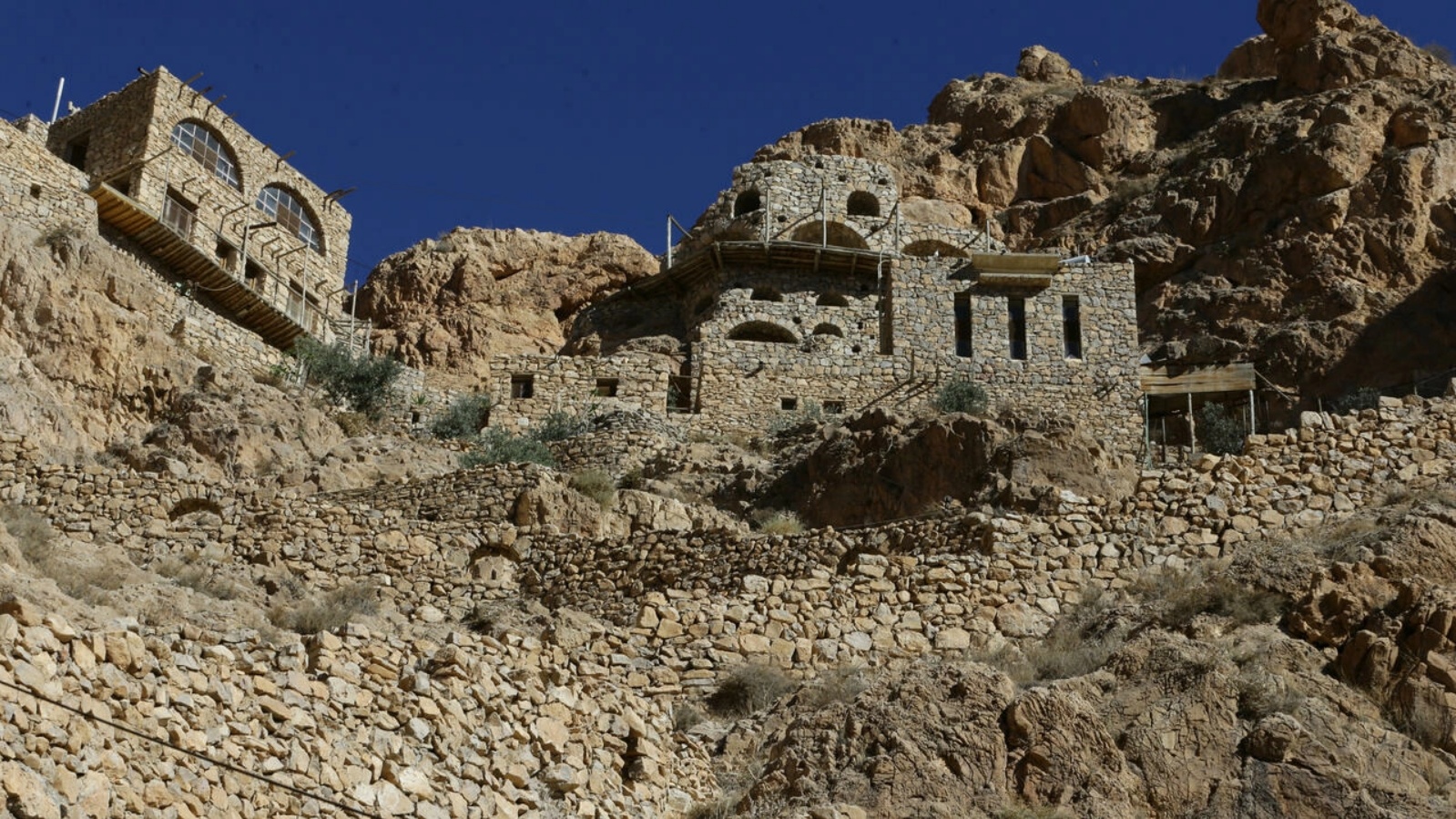 صورة عامة لدير مار موسى الحبشي القديم في الجبالقرب منطقة النبك على بعد مئة كيلومتر شمال العاصمة دمشق، ملتقطة في 11 يونيو 2022