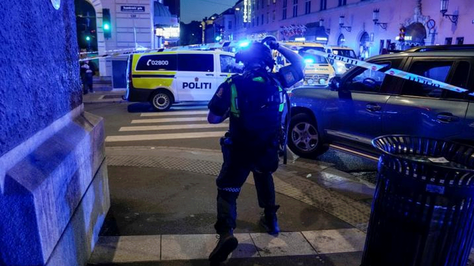 الشرطة تقوم بتأمين المنطقة بعد إطلاق نار في أوسلو. 25 حزيران\يونيو 2022
