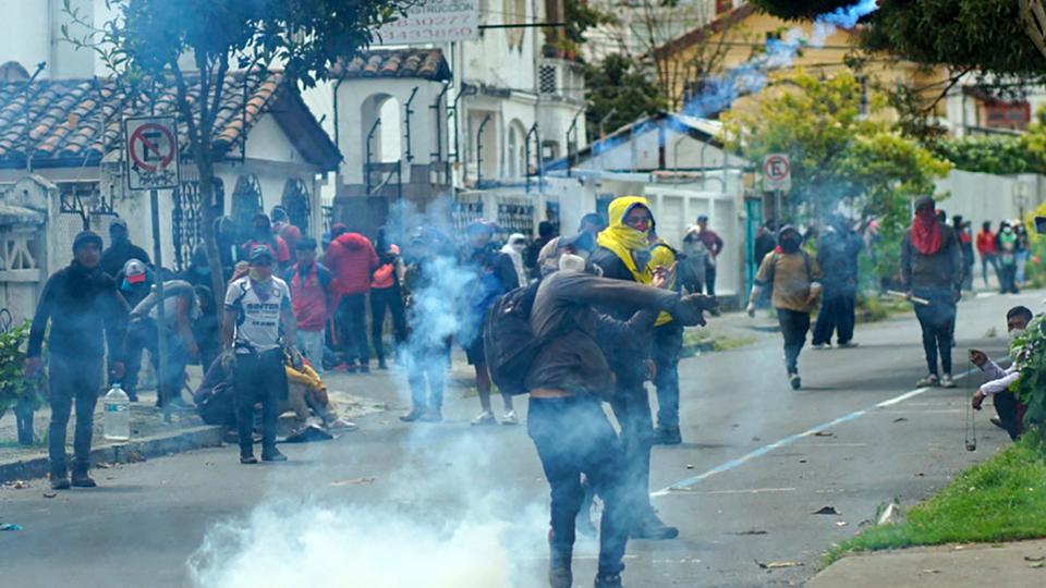 شهدت التظاهرات في الإكوادور منذ 13 يونيو حواجز على الطرق في جميع أنحاء البلاد فكبدت الاقتصاد خسائر تقدر بمئات الملايين من الدولارات