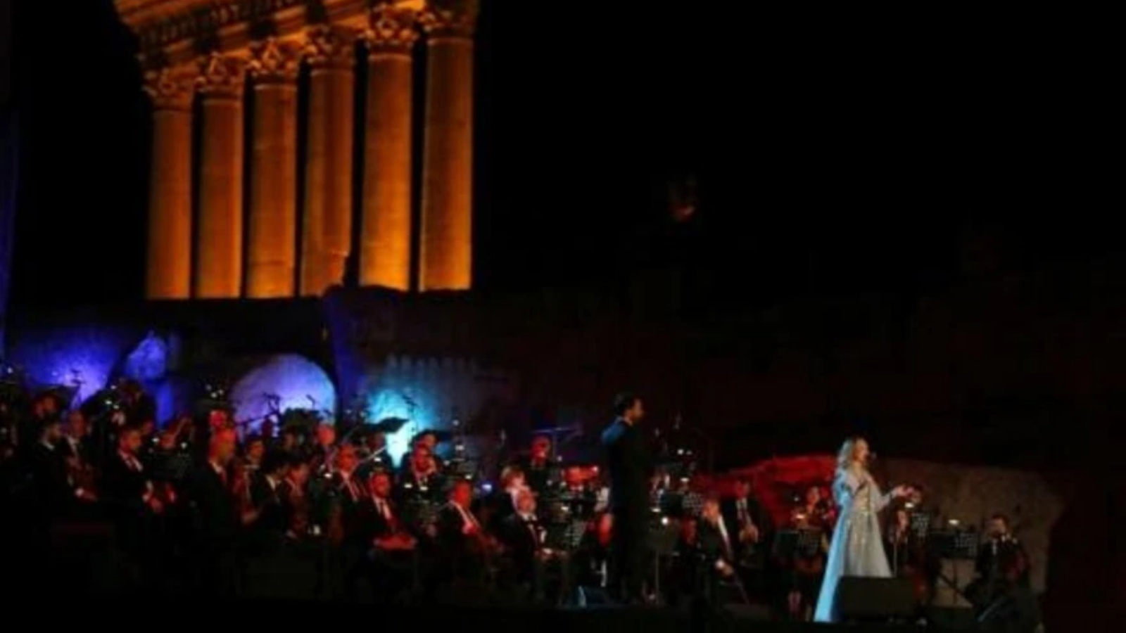 المغنية اللبنانية سمية بعلبكي تحيي حفلة في افتتاح مهرجانات بعلبك الدولية في شرق لبنان في الثامن من يوليو 2022