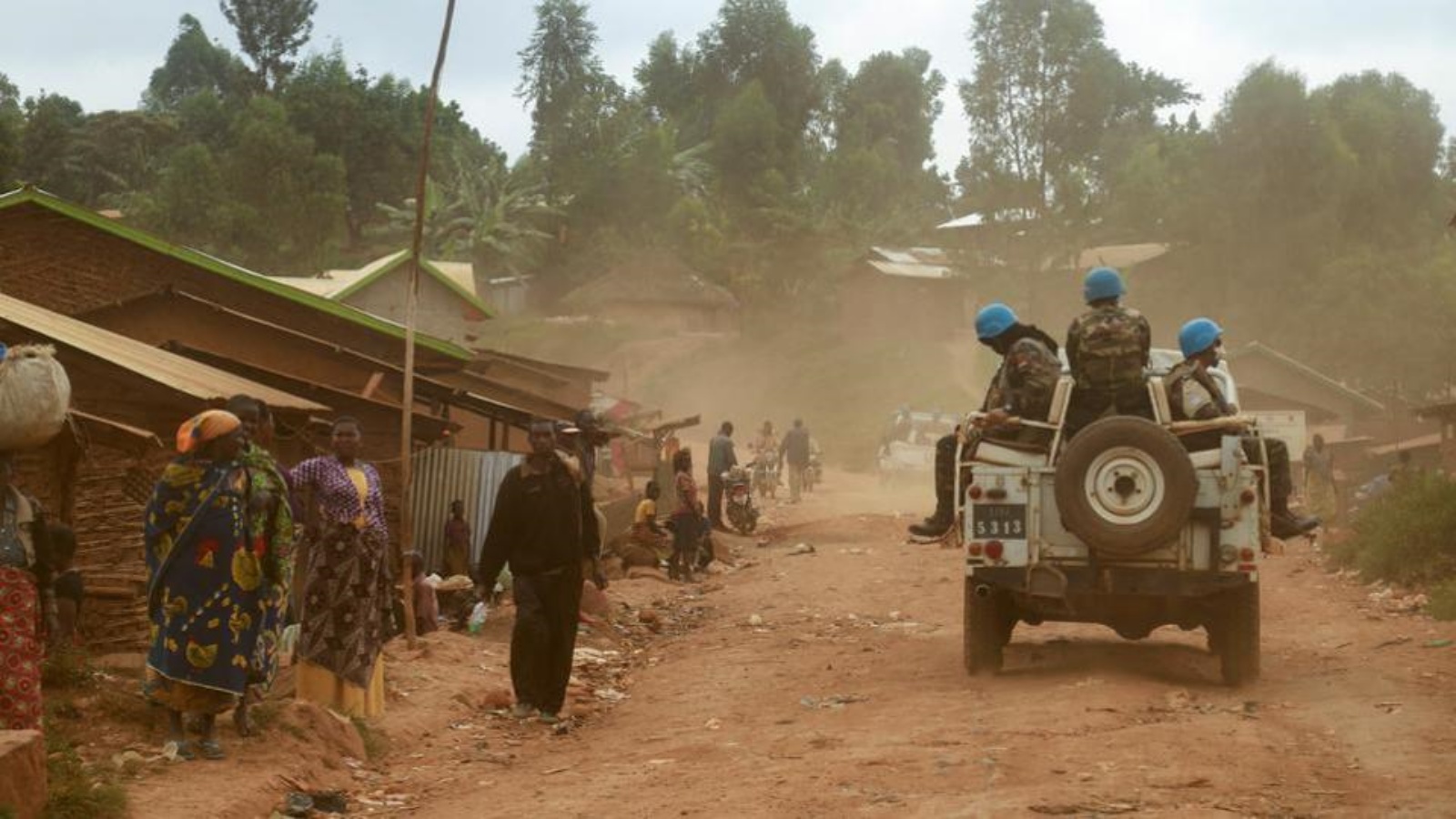 دورية في شوارع إيتوري في الكونغو الديمقراطية