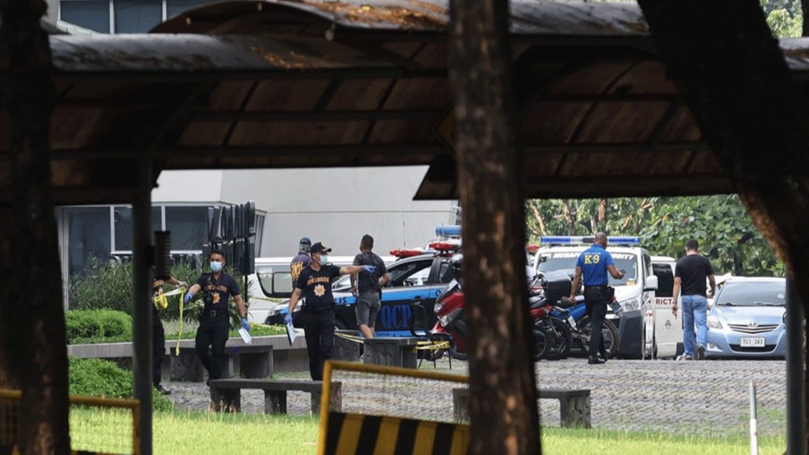 صورة متداولة على تويتر من موقع الجامعة حيث وقع إطلاق النار في مانيلا