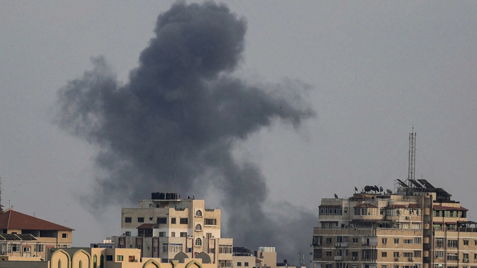 قصف إسرائيلي يستهدف مناطق في قطاع غزة. 6 أغسطس 2022