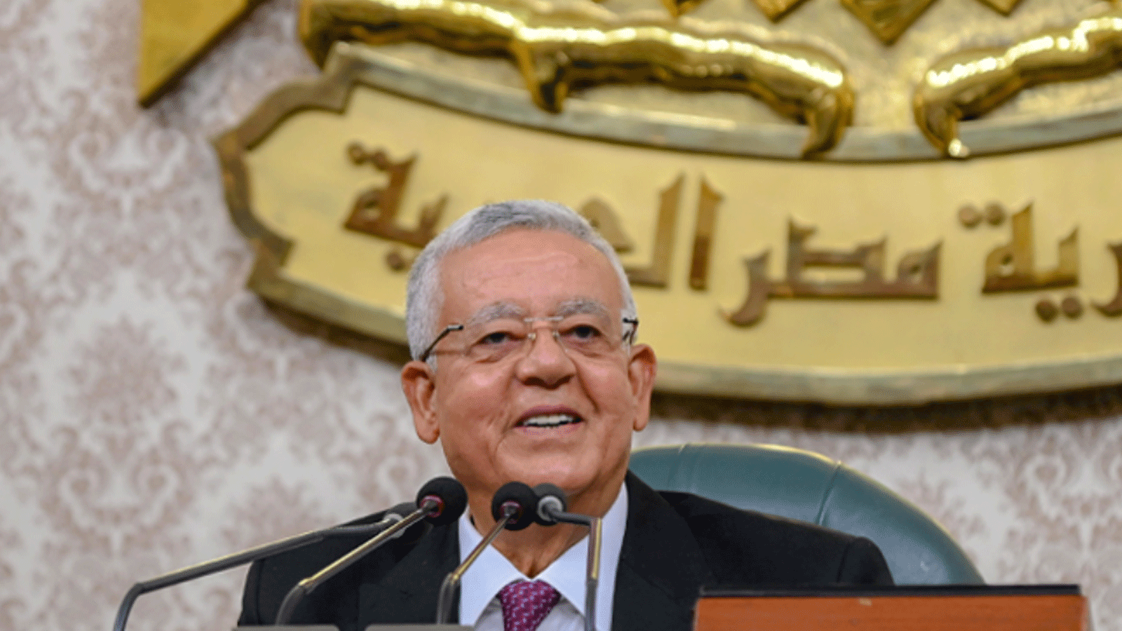 البرلمان المصري يوافق على تغيير حكومي يشمل 13 وزارة