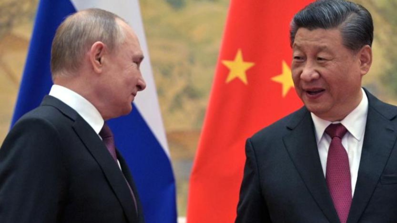 الرئيس الروسي فلاديمير بوتين ونظيره الصيني شي جينبينغ