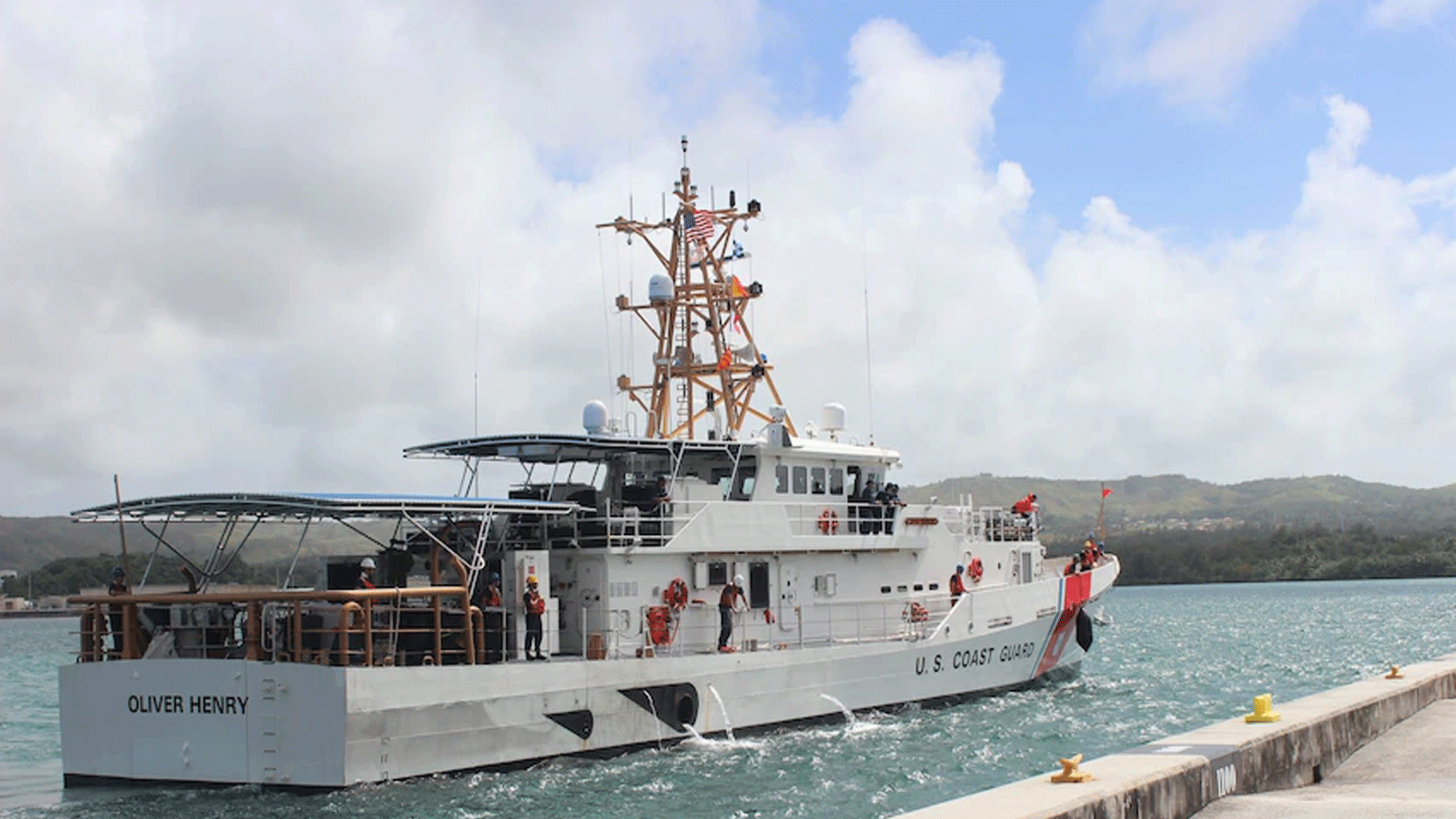 سفينة USCGC Oliver Henry تتمركز في غوام (صورة من قطاع خفر السواحل الأمريكي في غوام)