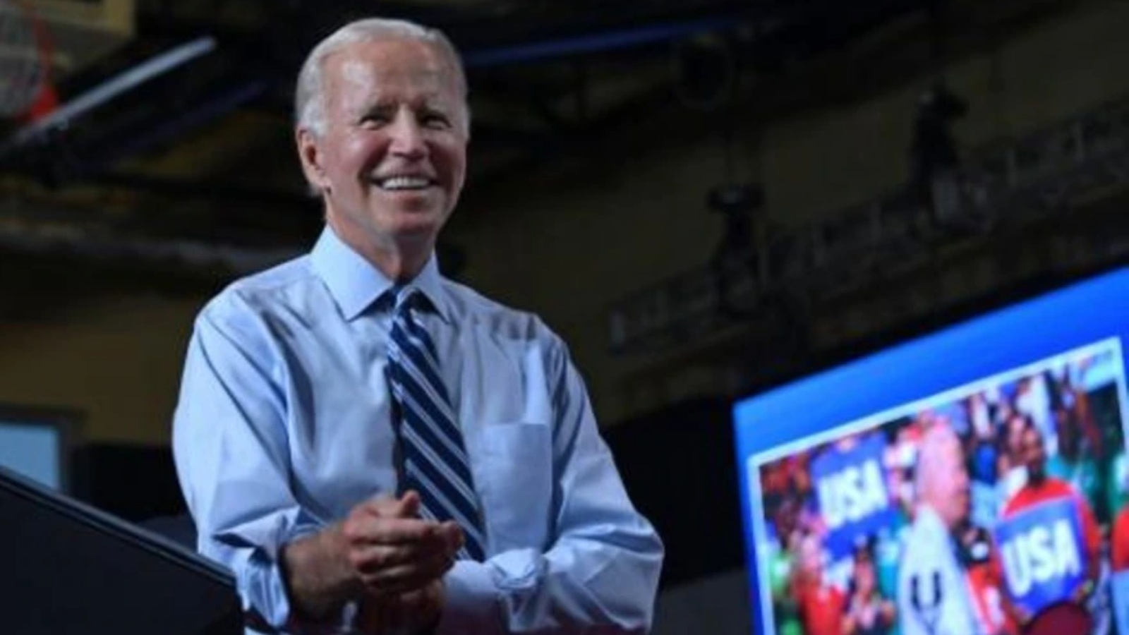 الرئيس الأميركي جو بايدن أثناء مشاركته في حشد للحزب الديموقراطي في 25 أغسطس 2022 في روكفيل في ولاية ماريلاند بالقرب من واشنطن