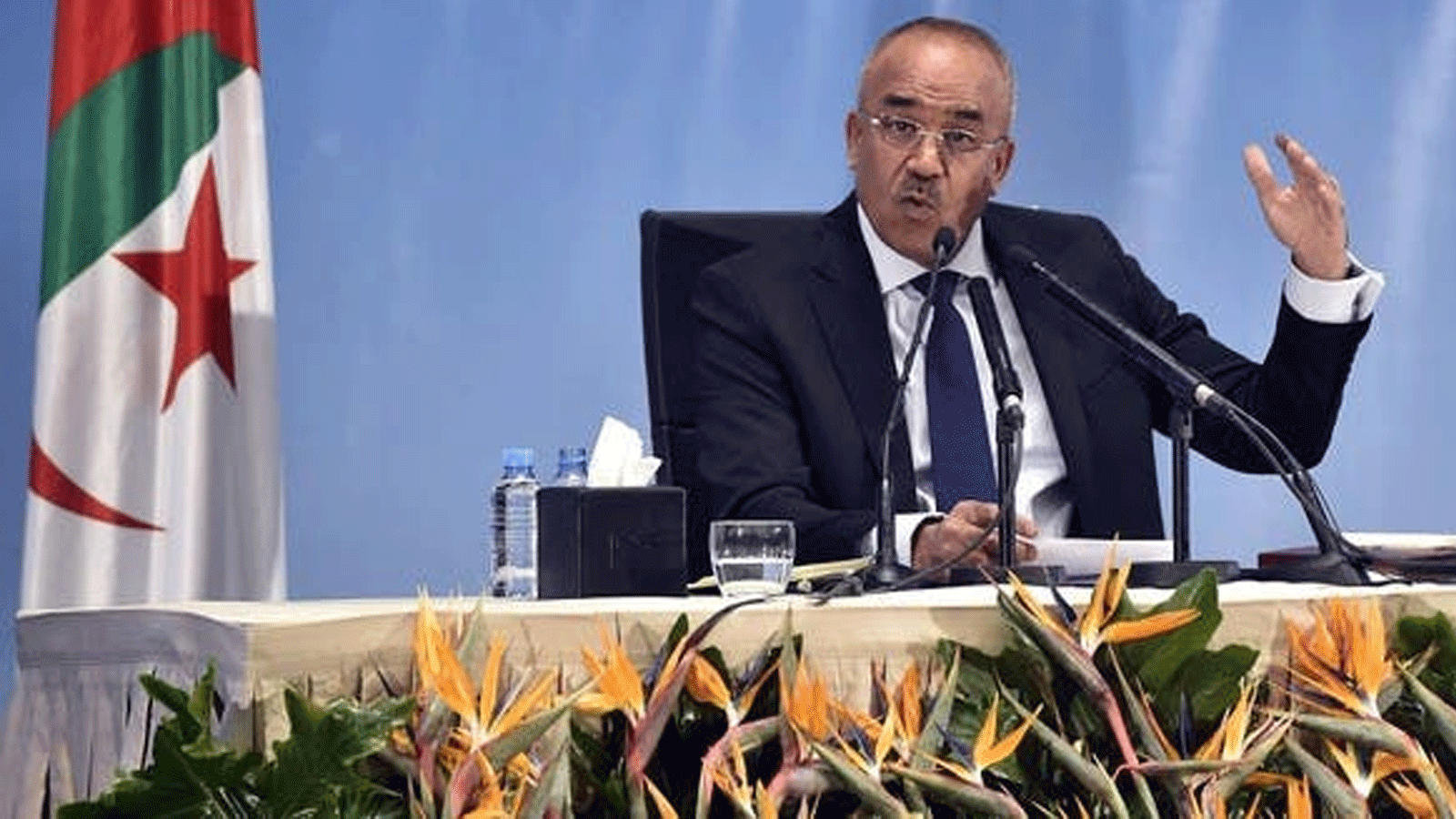 صورة متداولة عبر تويتر لـ"نورالدين بدوي" رئيس الوزراء السابق في عهد بوتفليقة