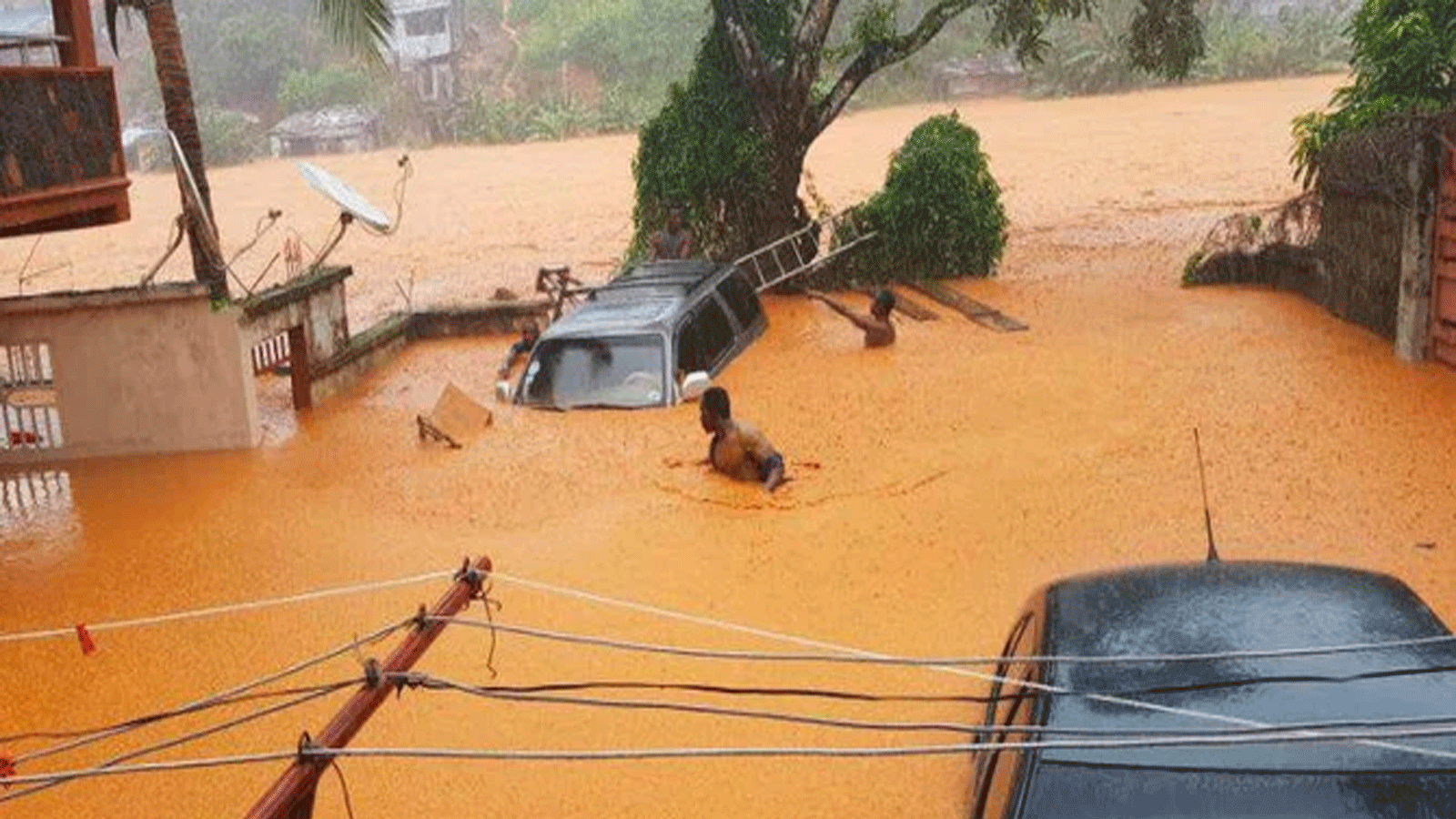 ارتفاع حصيلة ضحايا الفيضانات في سيراليون