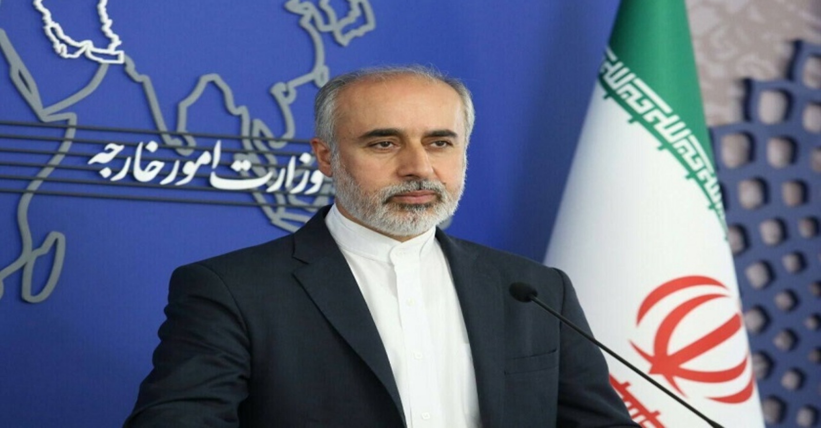 المتحدث باسم وزارة الخارجية الإيرانية ناصر كنعاني يعقد مؤتمراً صحفياً في طهران في 13 يوليو 2022