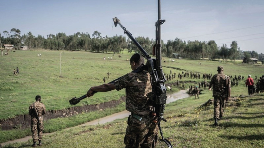 جنود حكوميون في إثيوبيا يتوجهون إلى ساحات القتال مع متمردي تيغراي