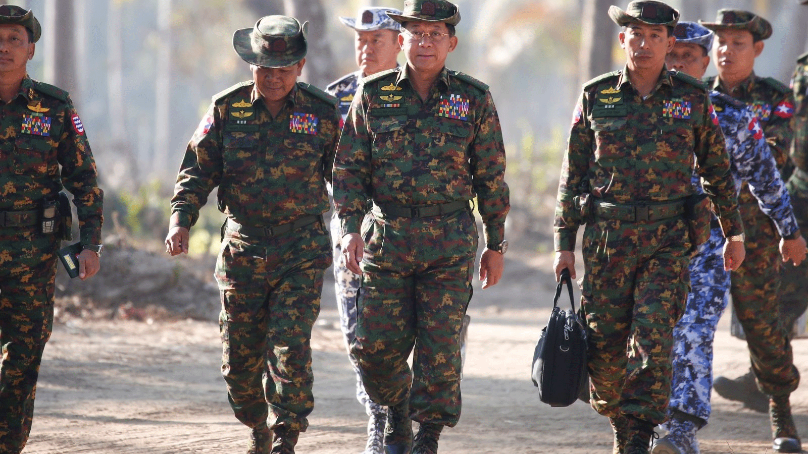 قادة المجلس العسكري في بورما