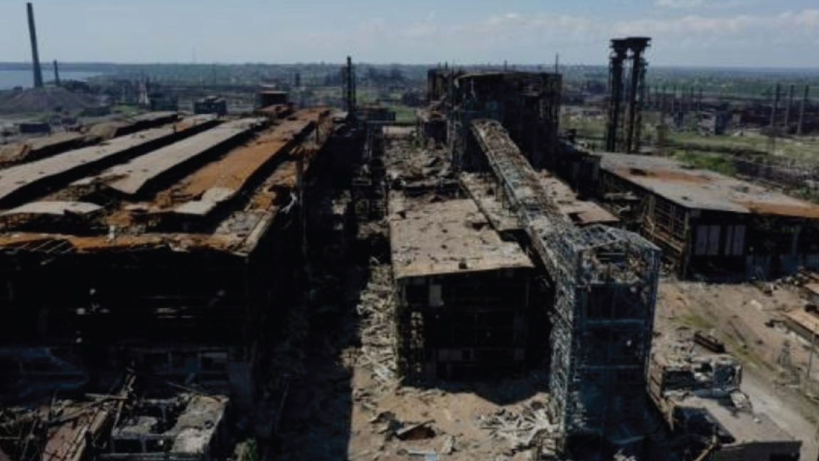 لقطة جوية تُظهر مصنع آزوفستال في ماريوبول في جنوب أوكرانيا في 13 يونيو 2022