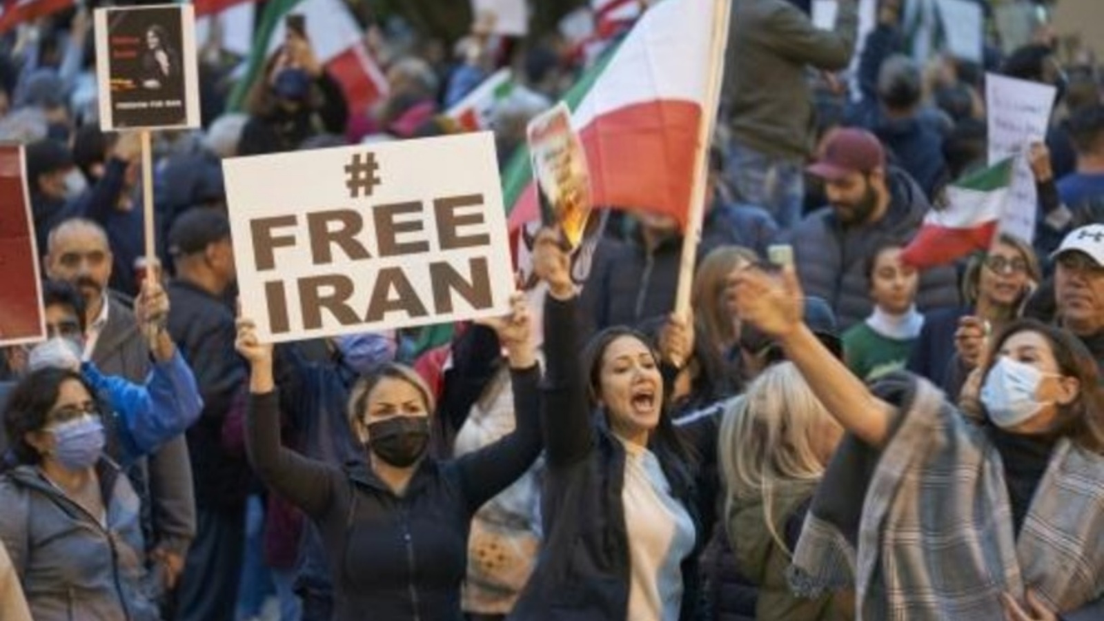 تظاهرة في تورنتو بكندا دعماً للاحتجاجات في إيران بتاريخ 24 سبتمبر 2022 