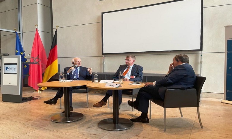 اندريه أزولاي يتحدث في البوندستاغ الالماني