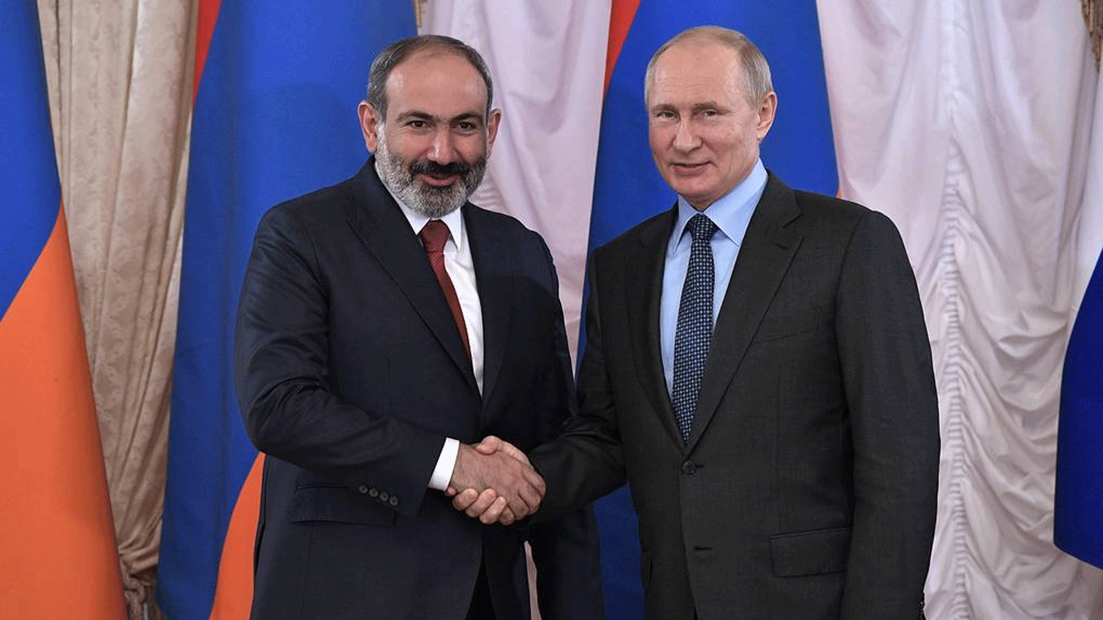 الرئيسان الروسي فلاديمير بوتين والأرميني نيكول باشينيان