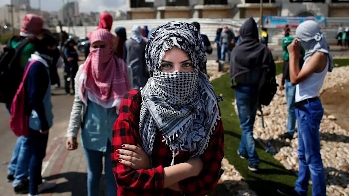 نساء وفتيات فلسطينيات في نشاط معادٍ لإسرائيل في قطاع غزة