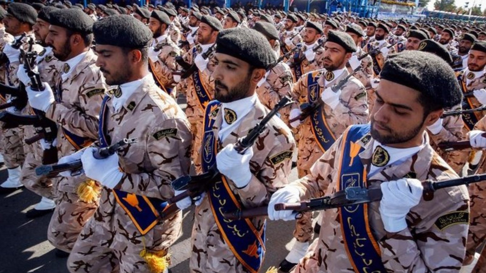 عناصر في الحرس الثوري الإيراني