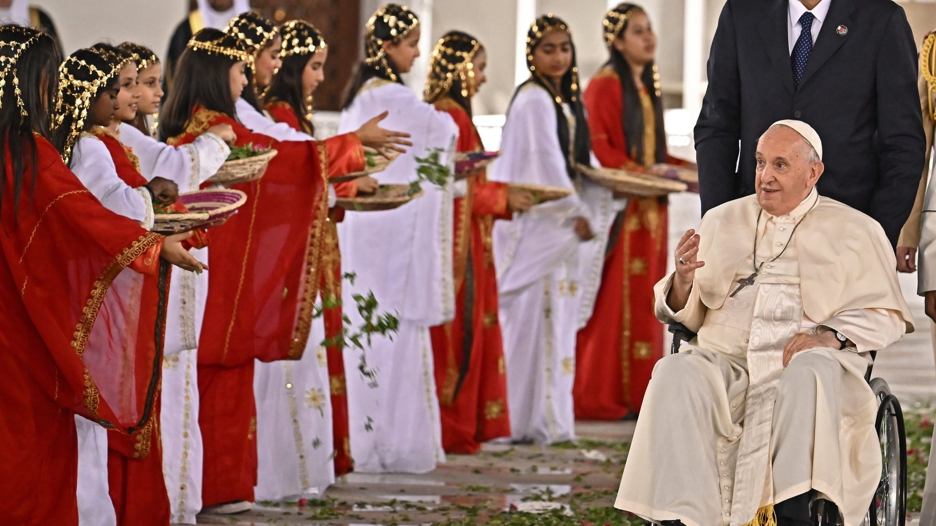 البابا فرنسيس يغادر قصر الصخير في مدينة الصخير، البحرين في 3 نوفمبر 2022