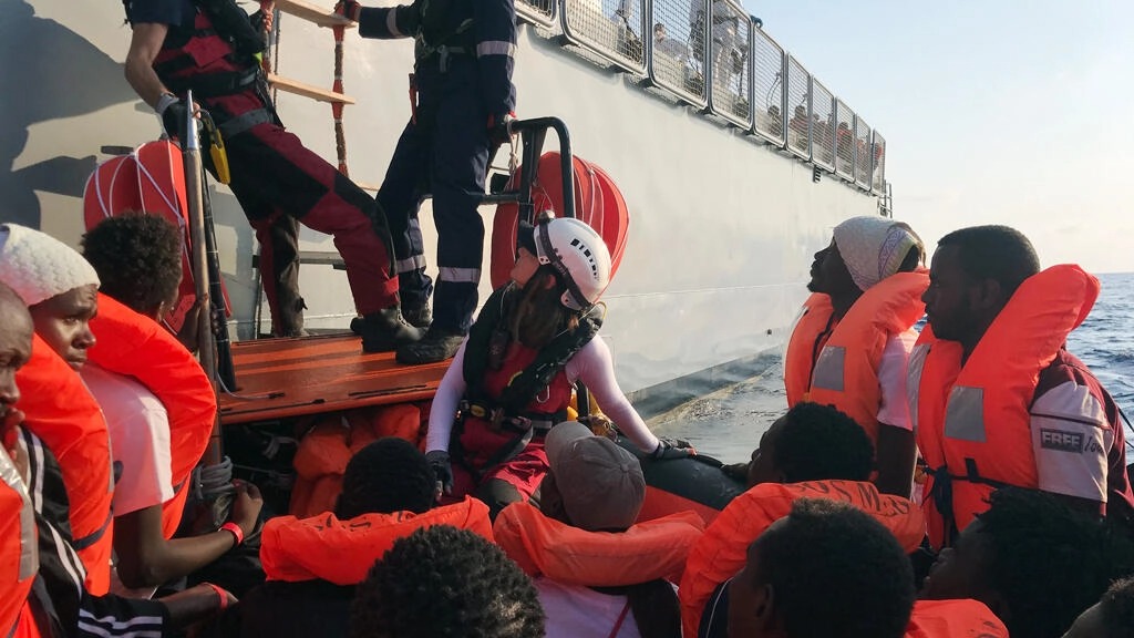 انقاذ المهاجرين في البحر الأبيض المتوسط