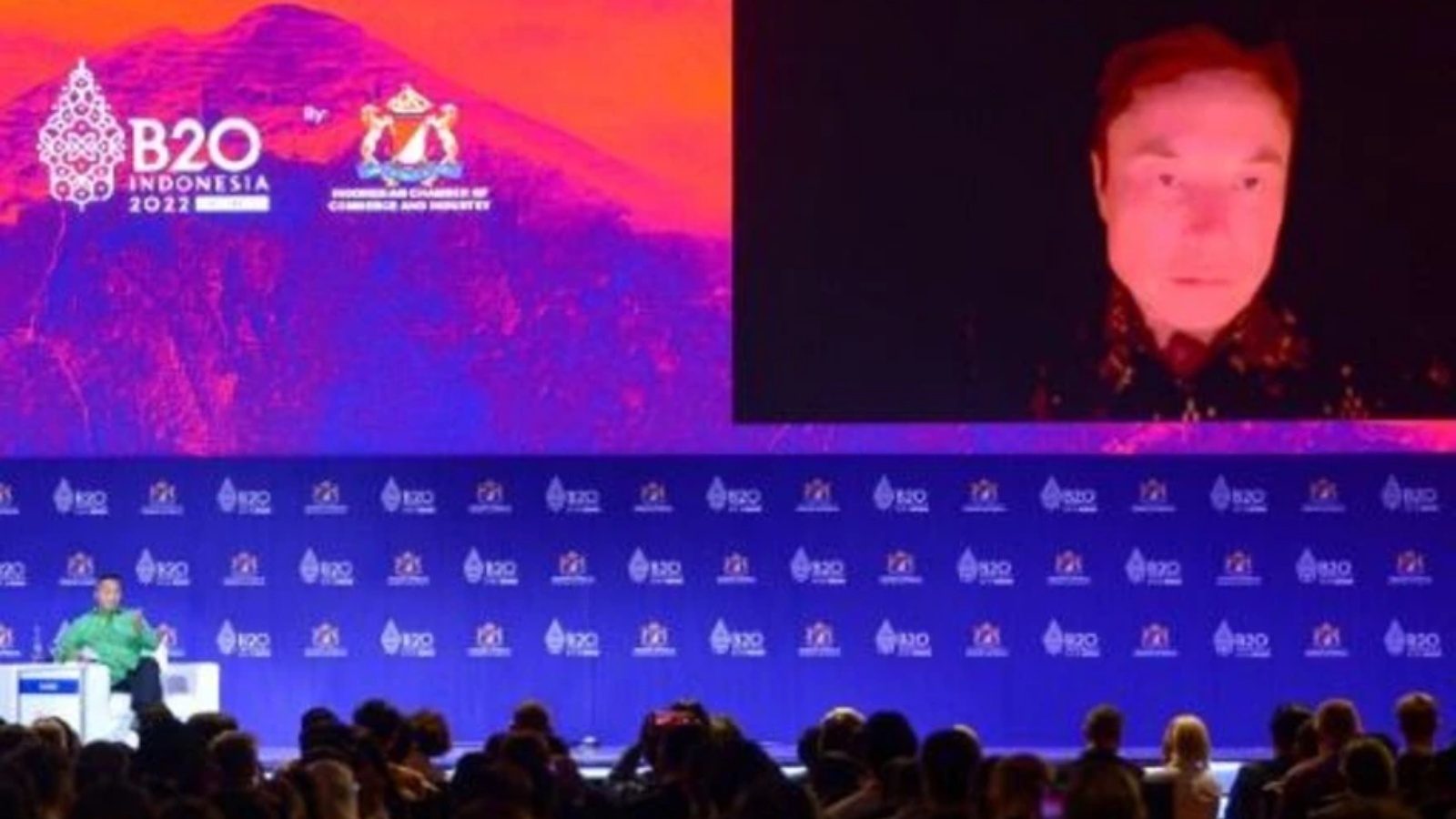 صورة مؤرخة في 14 نوفمبر 2022 لإيلون ماسك خلال تحدثه عبر الفيديو في اجتماع أعمال على هامش مجموعة العشرين في جزيرة بالي الاندونيسية