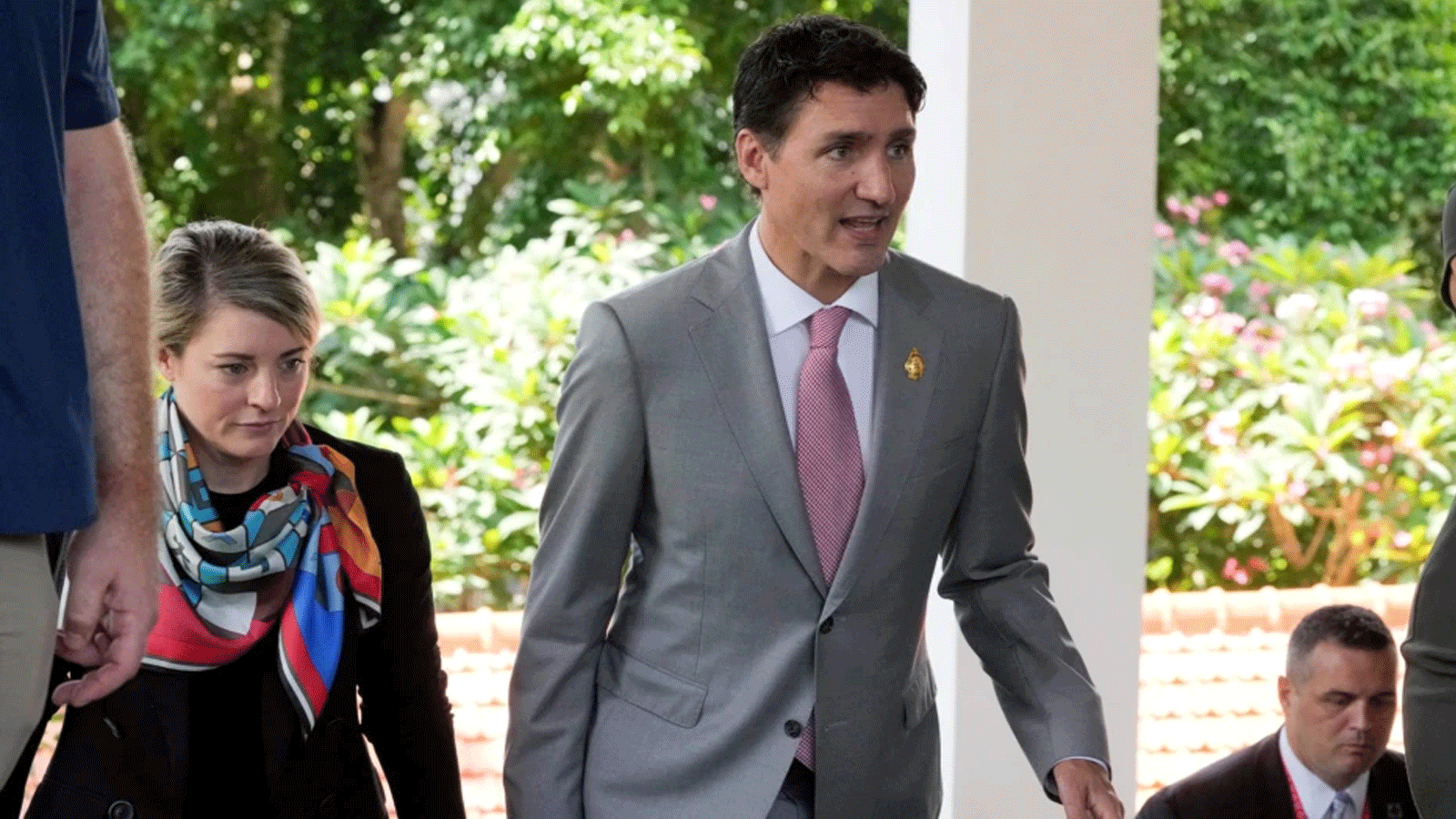 رئيس الوزراء الكندي جاستن ترودو يتوجه إلى اجتماع طارئ في قمة مجموعة العشرين في بالي. 16 تشرين الثاني\نوفمبر 2022.