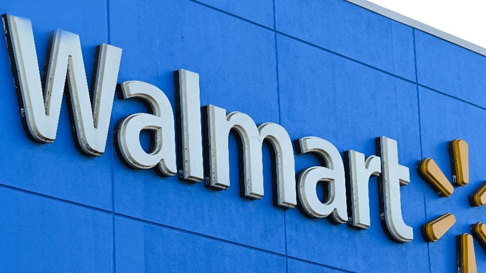 وولمارت تدفع 3,1 مليارات دولار جرّاء أزمة الأفيونيات الأميركية