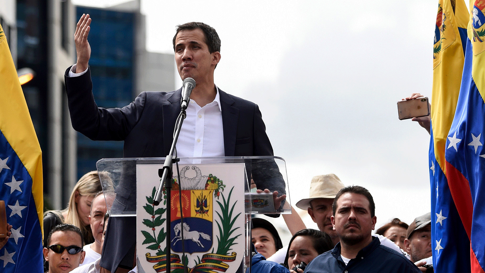خوان غوايدو، الذي ترأس حكومة المعارضة الفنزويلية في مواجهة مادورو
