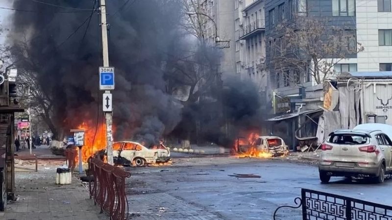 Reuters ألحقت الهجمات الروسية أضرارا بالغة بمناطق هامة في وسط مدينة خيرسون