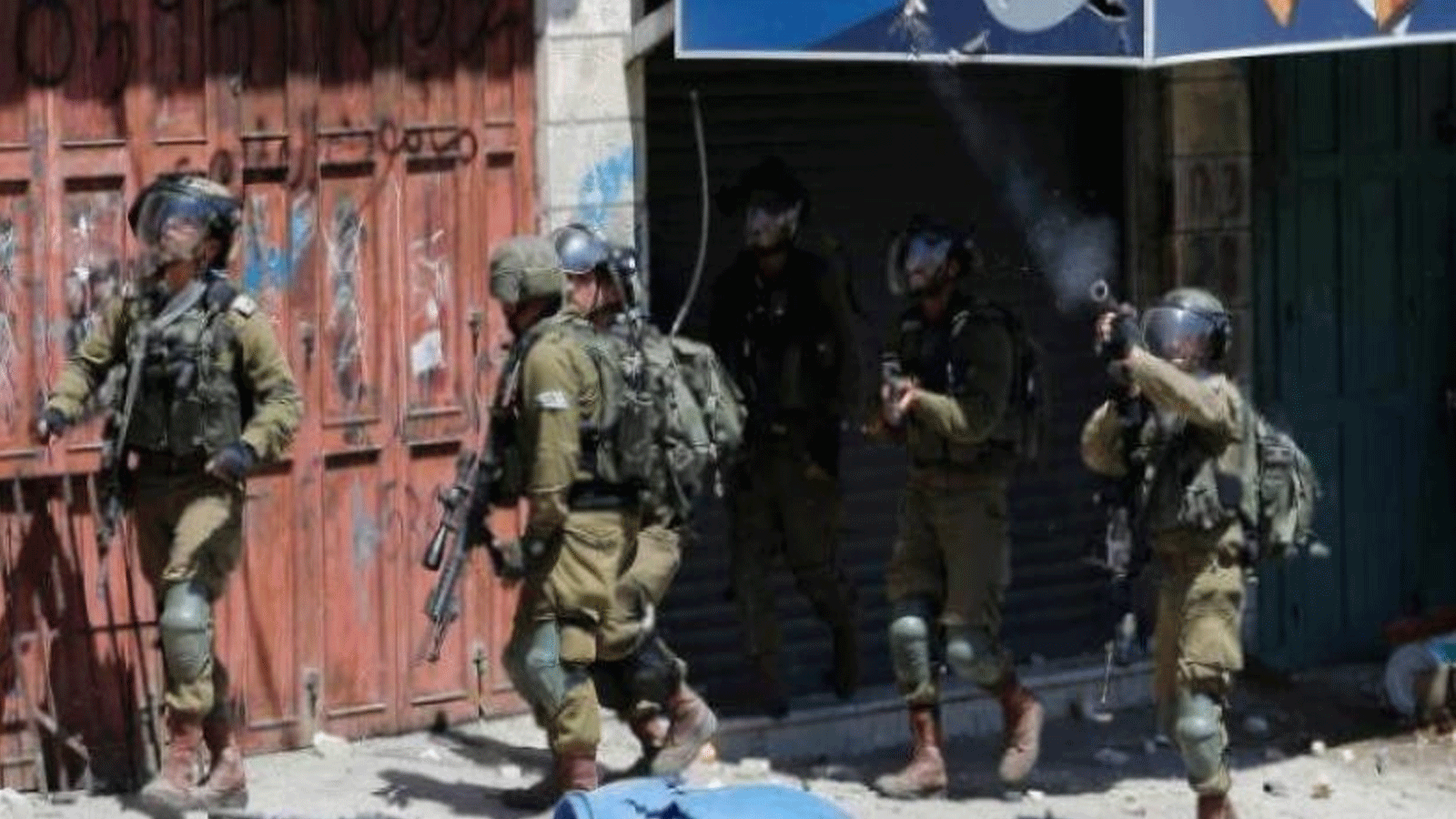 مواجهات بين جنود إسرائيليين وشبان فلسطينيين بالضفة (أرشيفية)