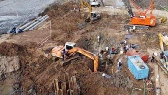 أعمال الحفر والإنقاذ مستمرة لإخراج الطفل الفيتنامي من الفجوة