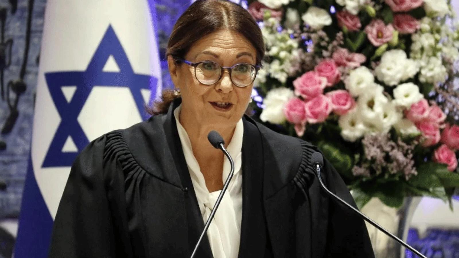 رئيسة المحكمة العليا الإسرائيلية استير حايوت تلقي كلمة في القدس