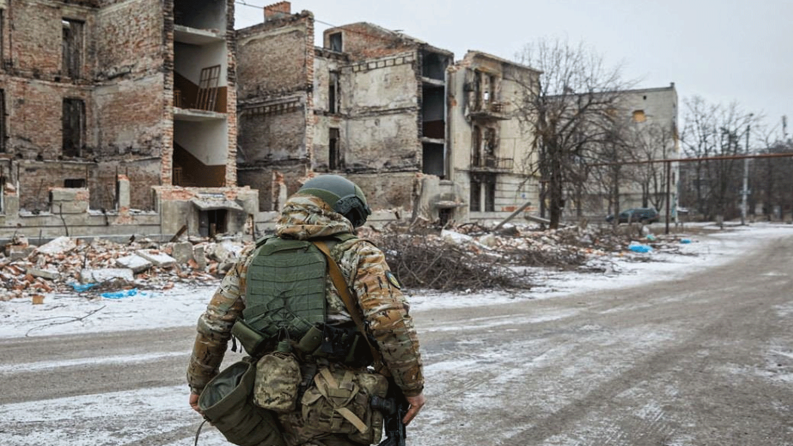 القوات الأوكرانية تعترف بانسحابها من سوليدار