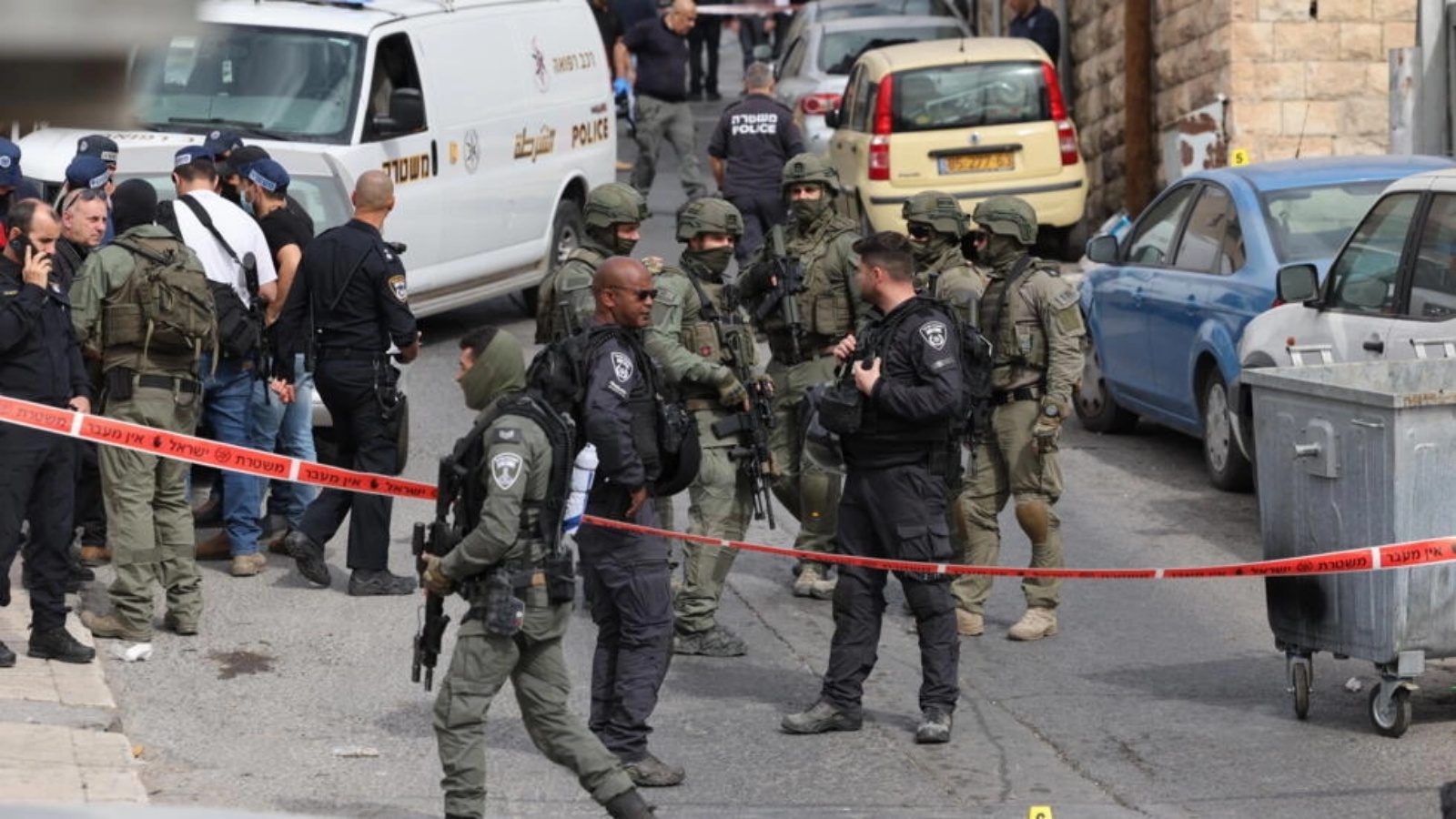 قوات إسرائيلية في حي سلوان في القدس الشرقية بعد هجوم نفذه فتى فلسطيني في 28 يناير 2023 