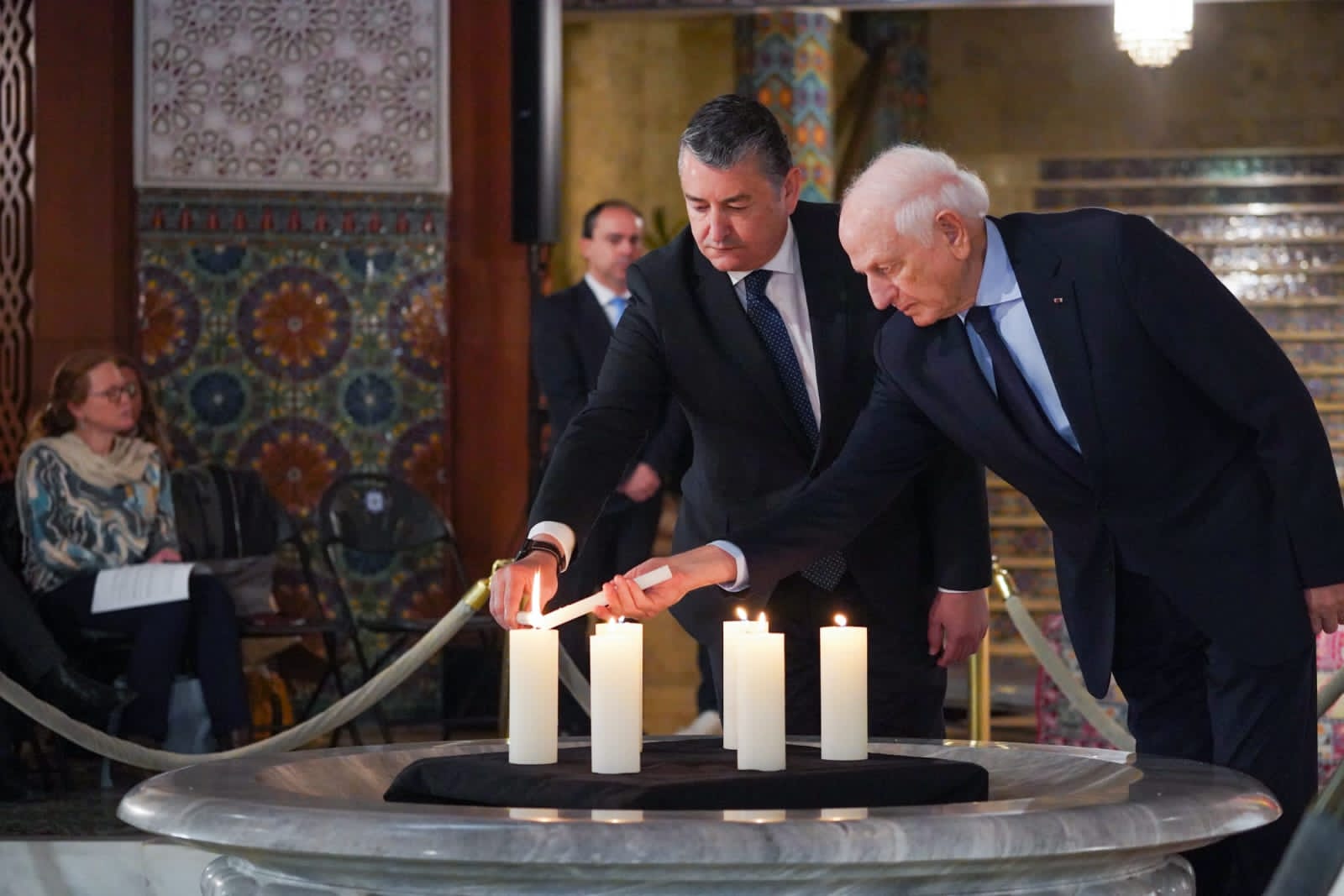 أزولاي خلال حفل إحياء ذكرى ضحايا الهولوكوست بإشبيلية