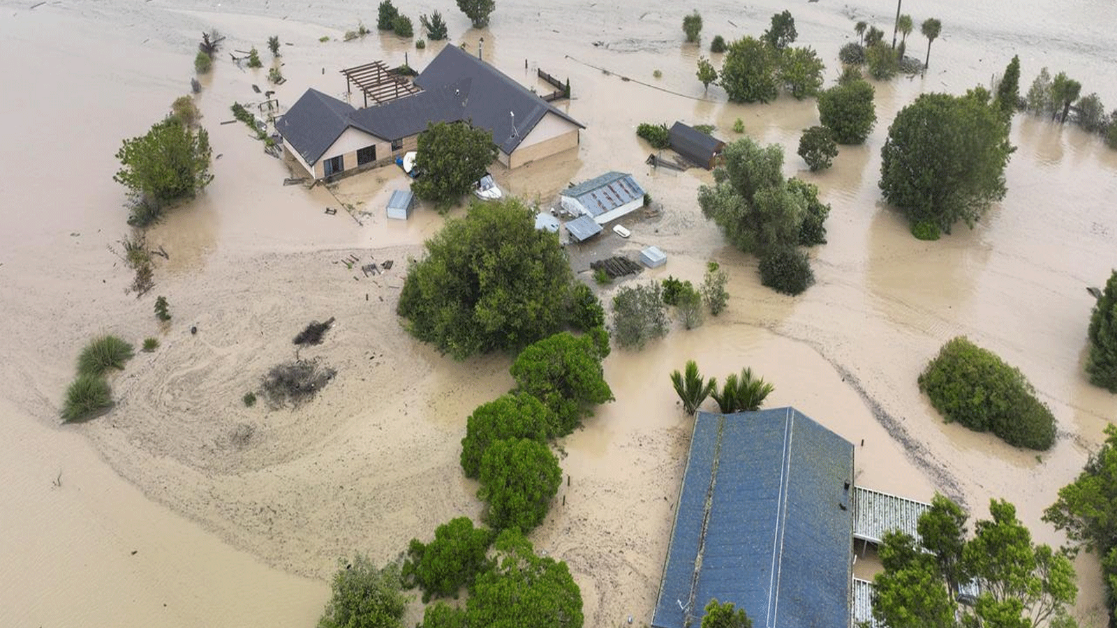 الفيضانات تتسبب بإجلاء 10500 شخص من منازلهم في نيوزيلندا
