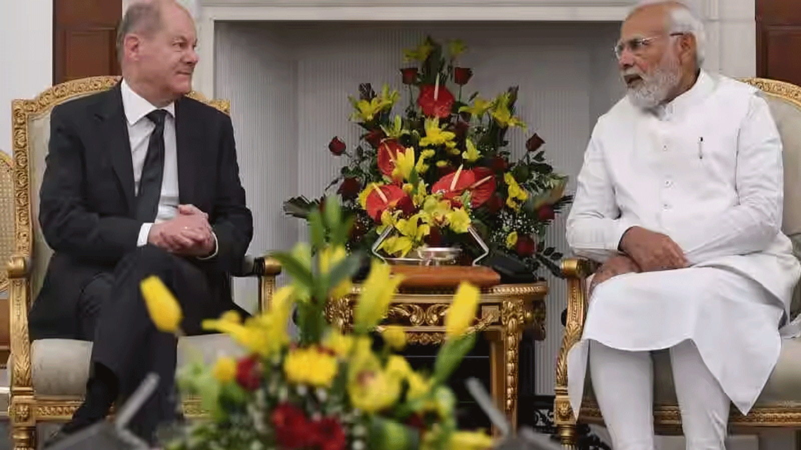 رئيس وزراء الهند ناريندرا مودي يلتقي المستشار الألماني أولاف شولتس(تويتر)