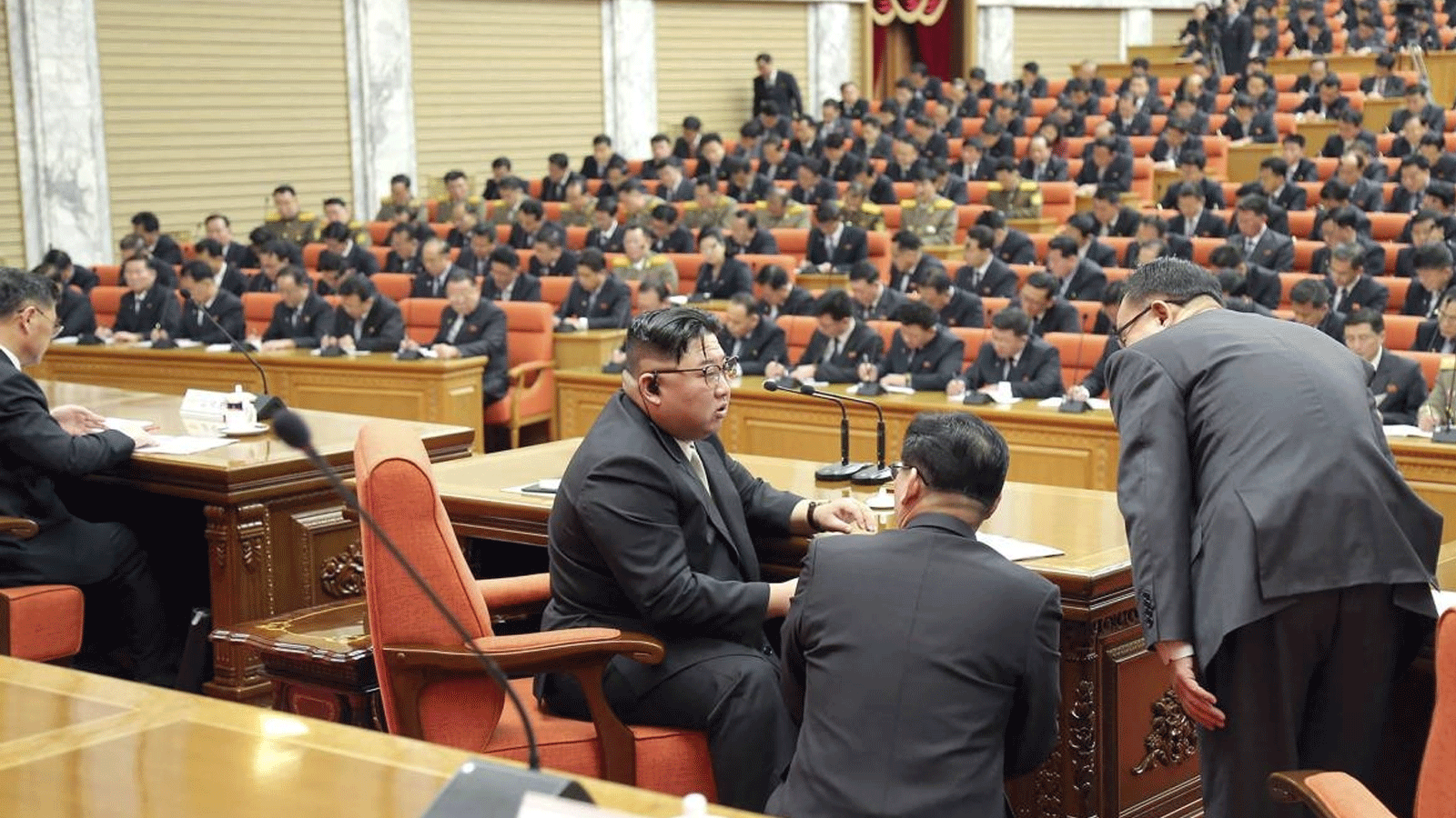 زعيم كوريا الشمالية يناقش التنمية الزراعية في اجتماع للحزب الحاكم