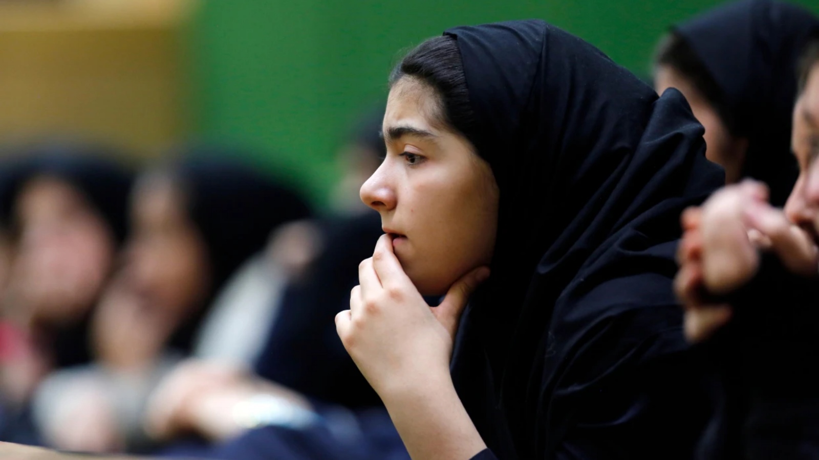 تلميذات المدارس الإيرانيات مستهدفات من قبل جماعة تعارض تعليمهن