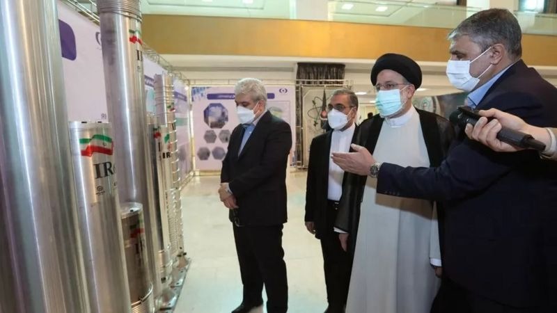 ANADOLU AGENCY بدأت إيران خرق الاتفاق النووي بعد انسحاب ترامب من الاتفاق النووي التاريخي في 2018
