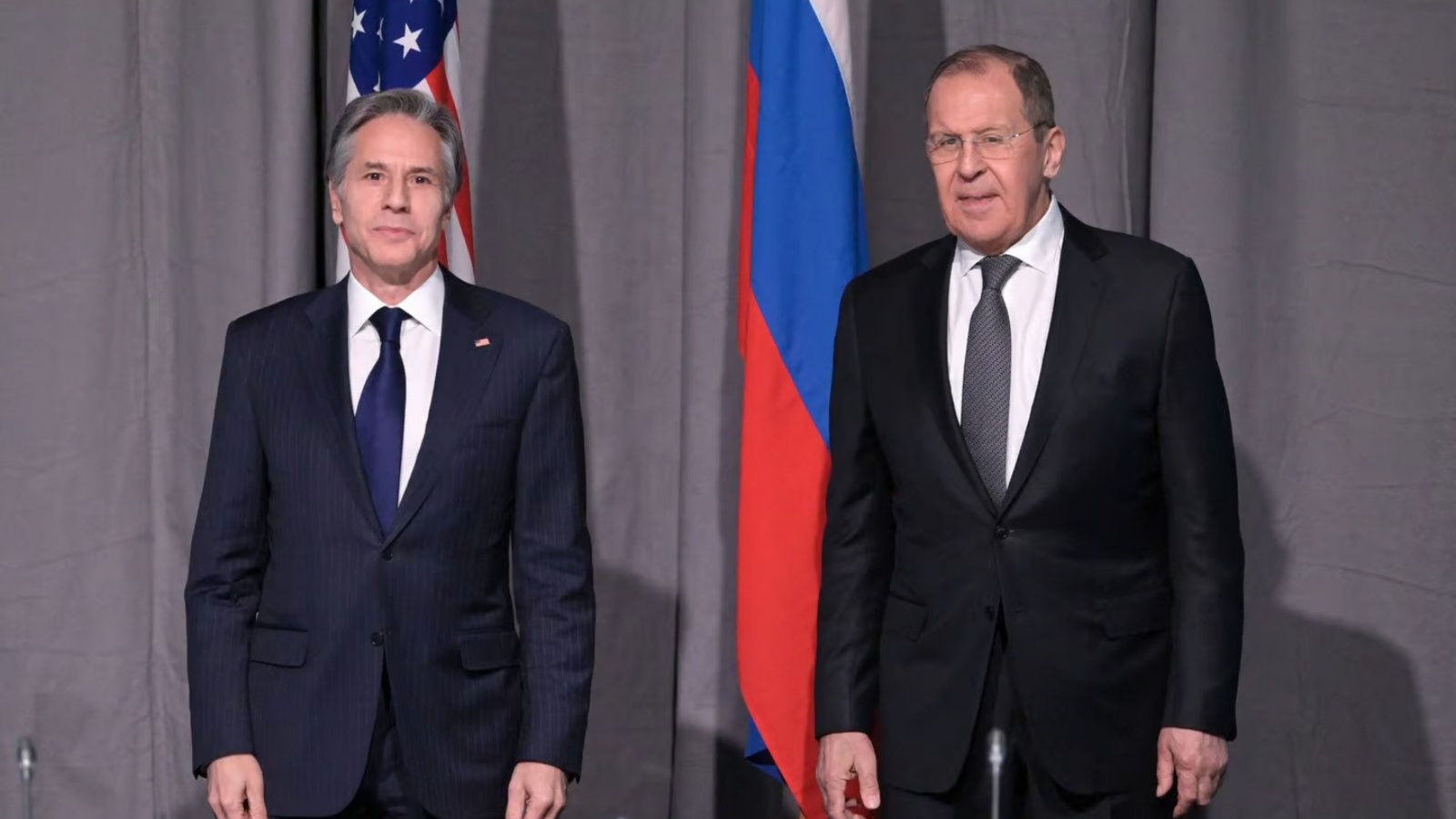 وزير الخارجية الأميركي أنتوني بلينكن مع نظيره الروسي سيرغي لافروف