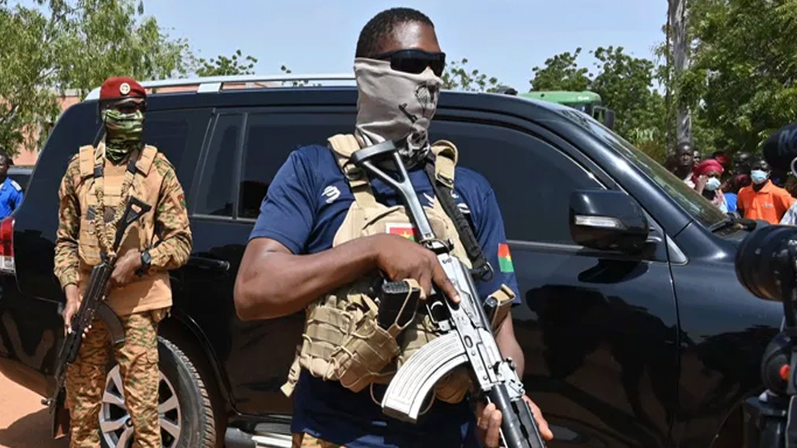 جنود يتأهبون بالسلاح في بوركينا فاسو