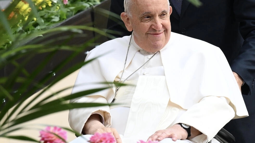  البابا في كنيسة سانت اتيان في بودابست بالمجر في 28 نيسان/ابريل 2023 البابا في كنيسة سانت اتيان في بودابست بالمجر في 28 أبريل 2023 