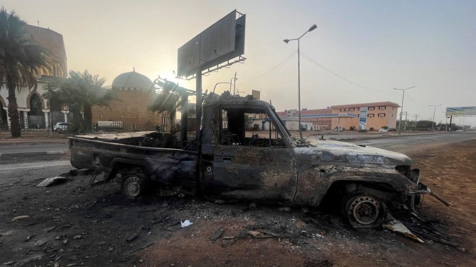 Reuters يحث الجيش السوداني سكان الخرطوم على البقاء في منازلهم لاستهداف مواقع قوات الدعم السريع