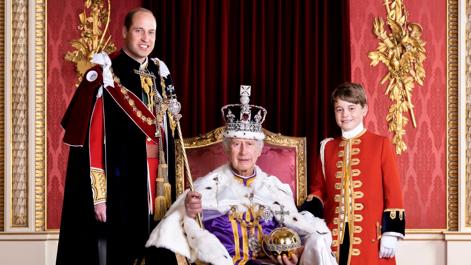 الملك تشارلز الثالث والوريثان وليام والحفيد جورج