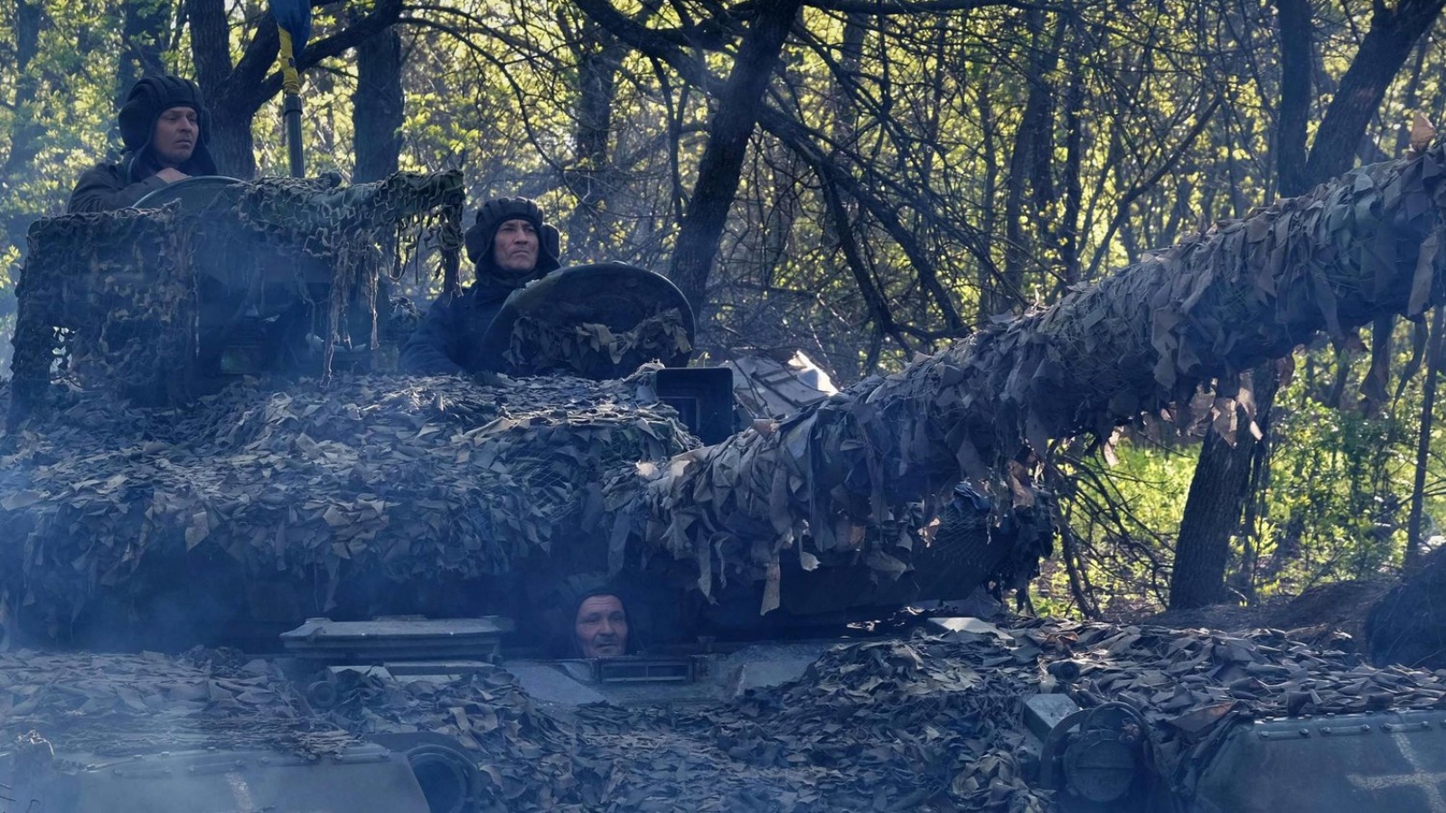 قوات أوكرانية تنتظر أوامر الانطلاق