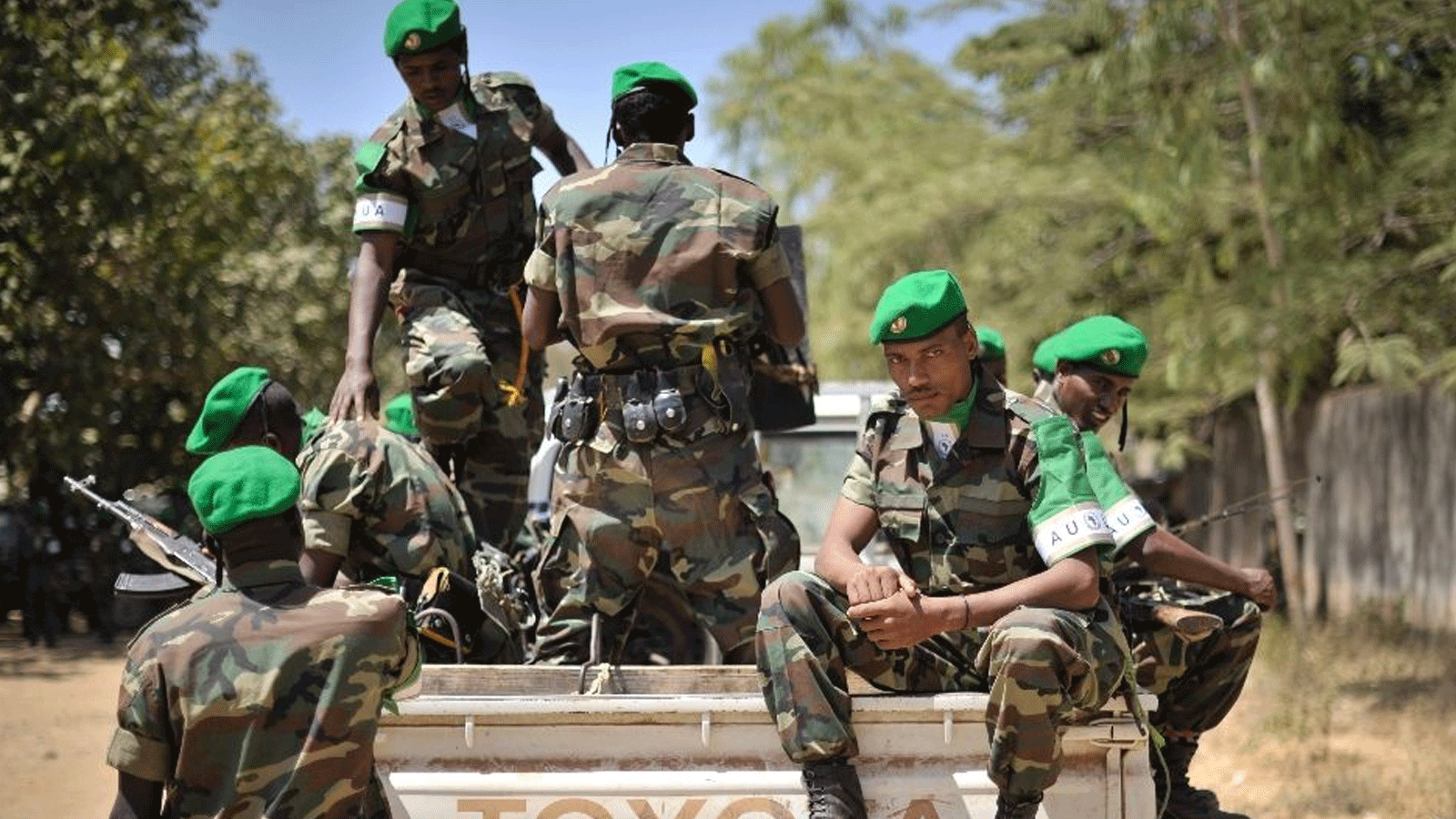 صورة نشرها فريق الدعم الإعلامي للاتحاد الأفريقي والأمم المتحدة، لجنود إثيوبيين يستعدون للمغادرة بعد احتفال أقيم في بيدوا بالصومال