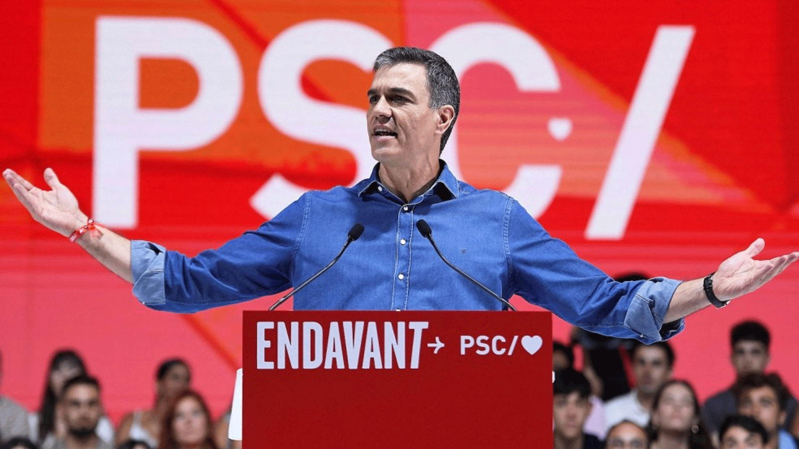  رئيس الوزراء الإسباني والمرشح الاشتراكي بيدرو سانشيز يلقي خطابًا خلال اجتماع انتخابي في برشلونة في 16 تموز\يوليو ، قبل الانتخابات العامة الإسبانية، المقرر إجراؤها في 23 تموز\يوليو 2023